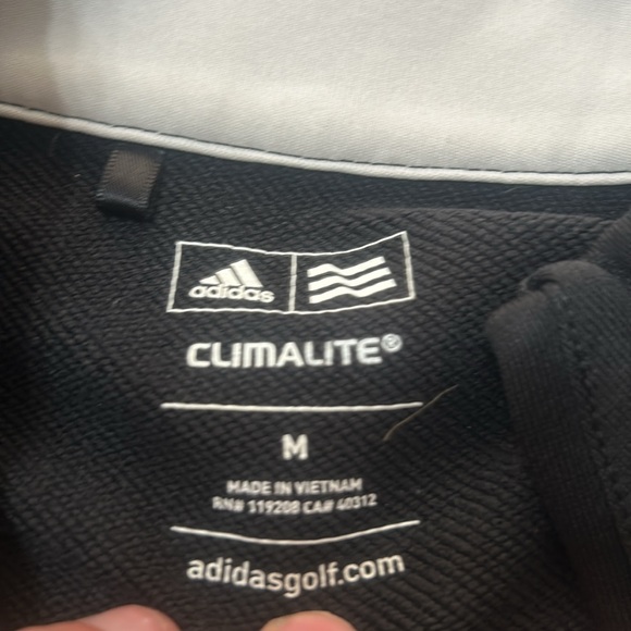 Wisconsin Adidas Black Quarter-Zip‎ Pullover with Red Logo - Picture 2 of 2